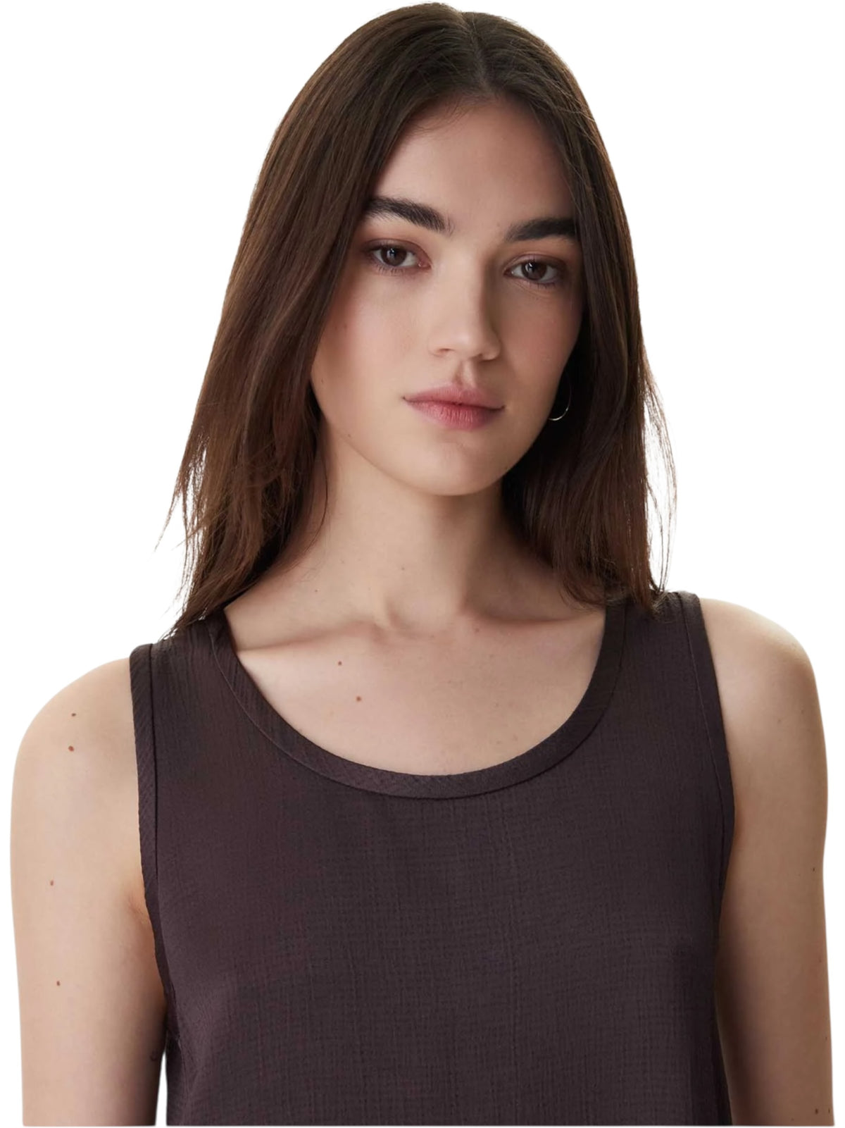 Μπλουζάκι με στρογγυλή λαιμόκοψη EMMNEMBI