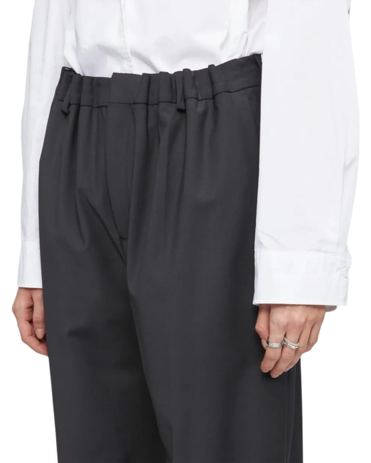 Πλισέ παντελόνι σε bi-stretch RUSTLE