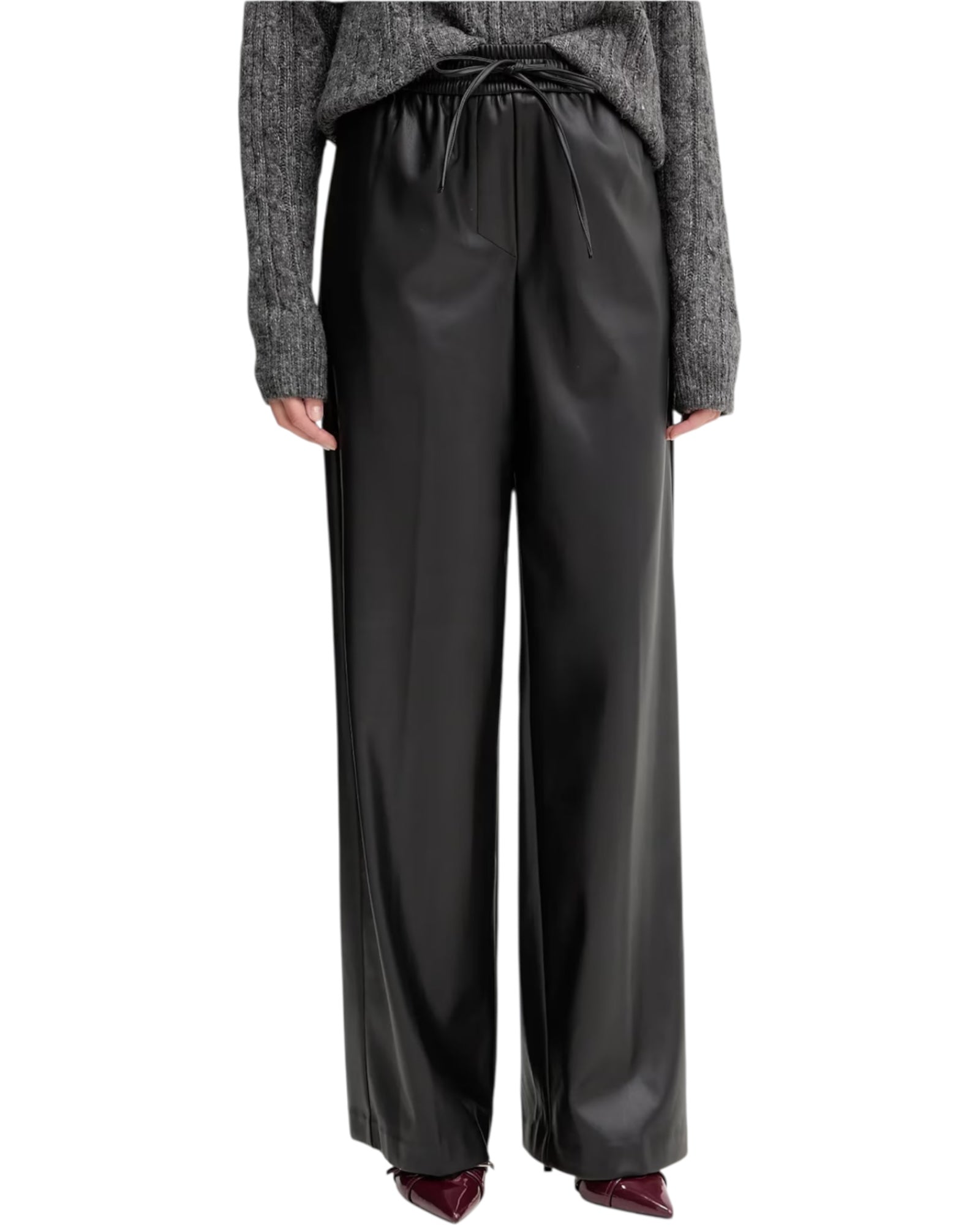 Παντελόνι σε ίσια γραμμή με δερμάτινη όψη BENNOE