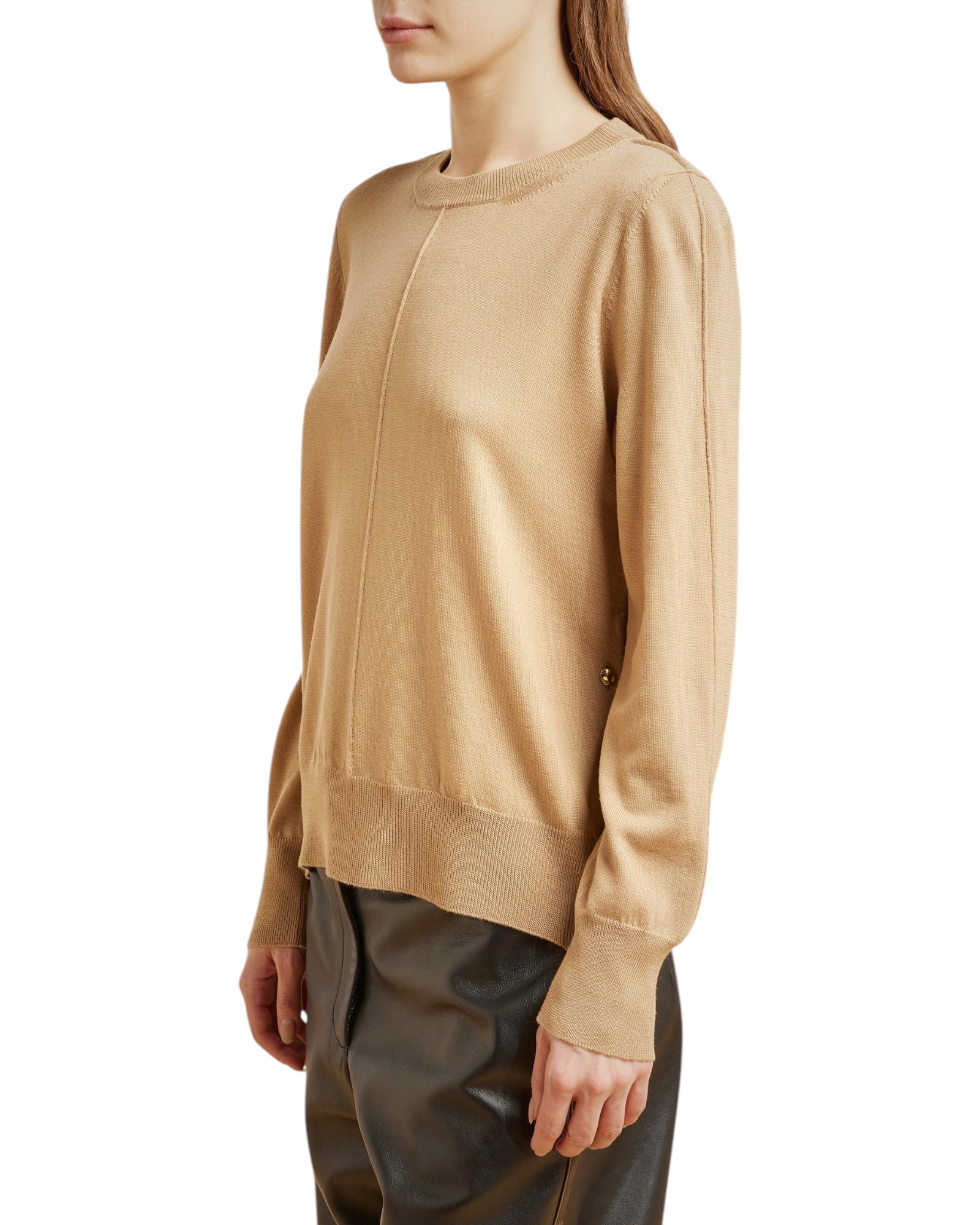 Πουλόβερ με χρυσά κουμπιά