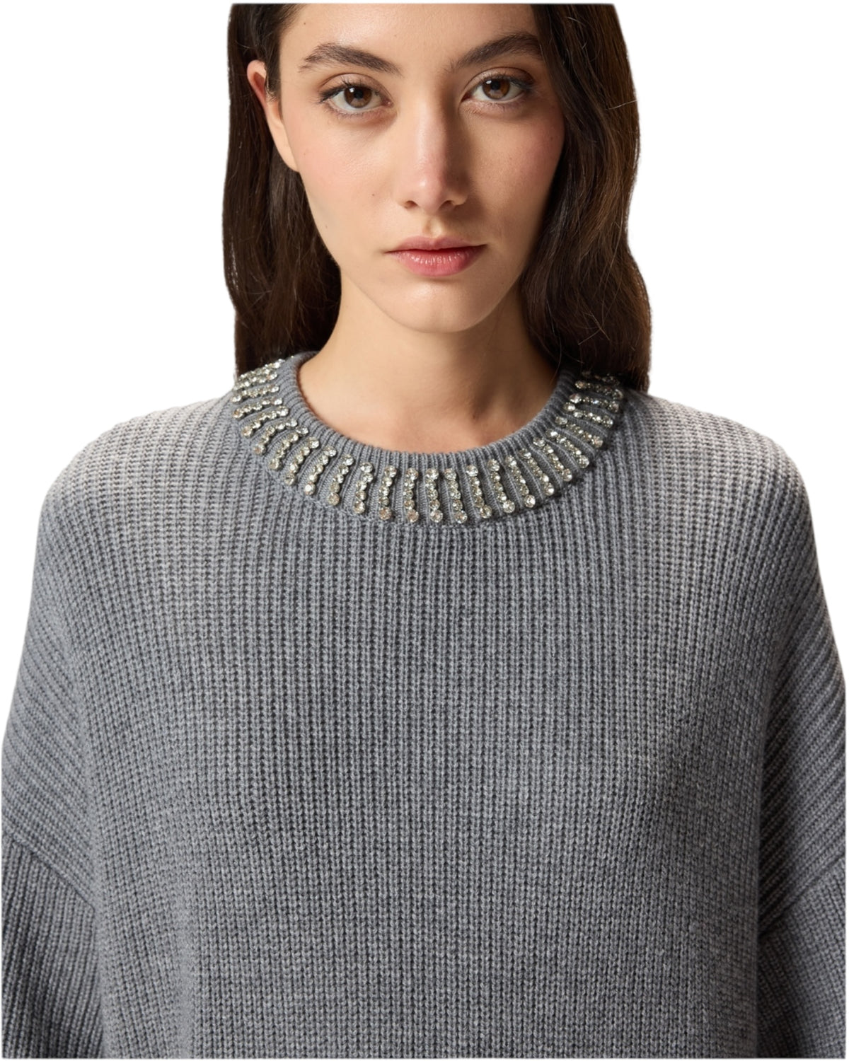 Πλεκτό φόρεμα με λαιμόκοψη με στρας ASK