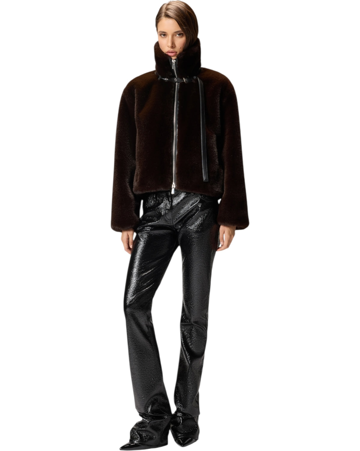 Κοντό μπουφάν από ψεύτικη γούνα ESTEBANA