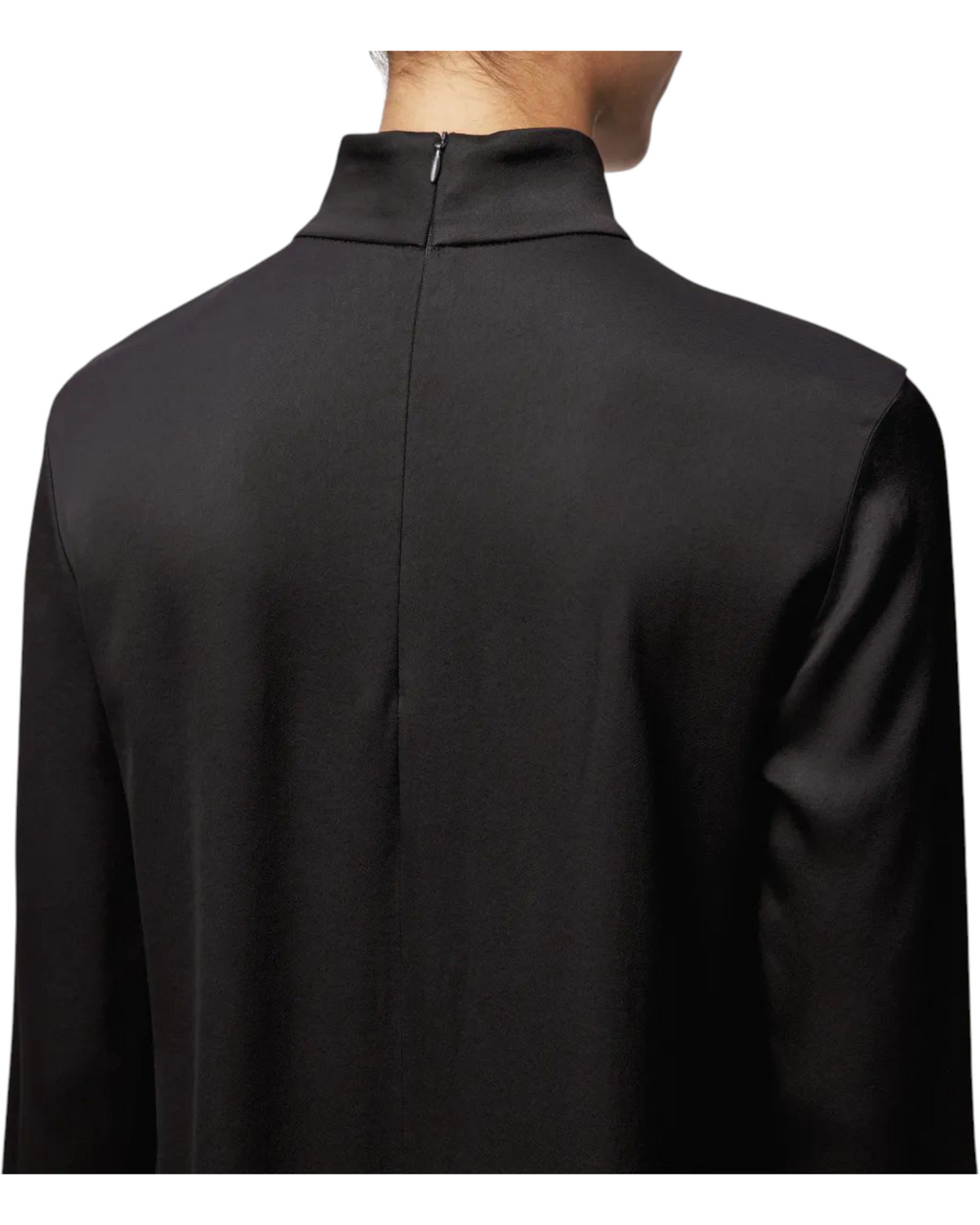 Μάξι φόρεμα με όρθιο γιακά από σατέν NAINEN