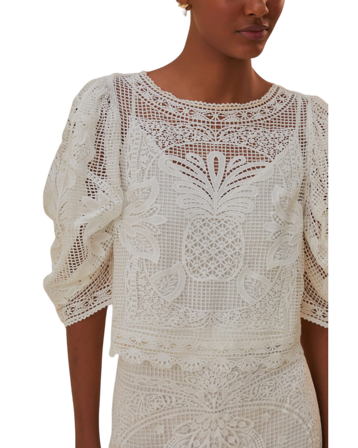 Μπλούζα κοντομάνικη με κεντήματα