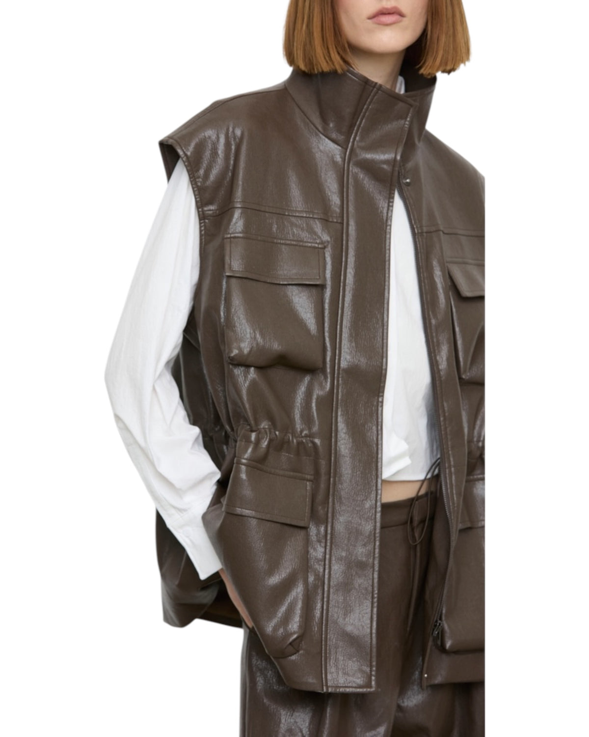 Γιλέκο από eco leather με τσέπες