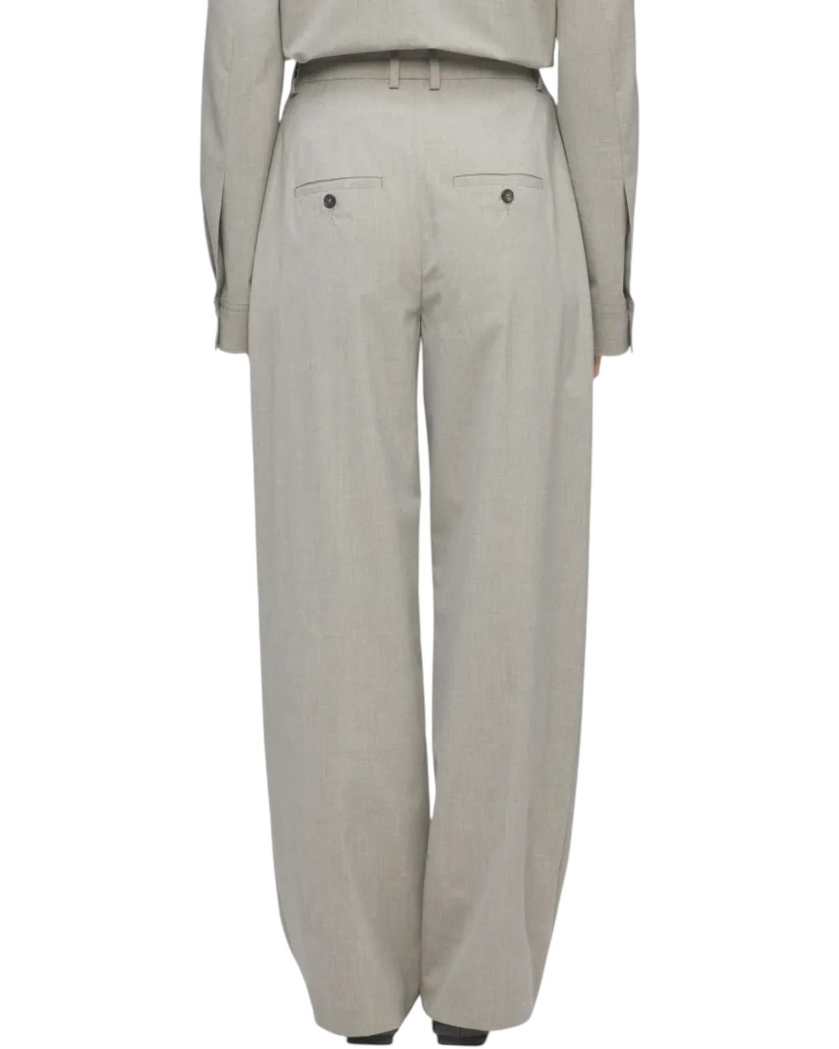 Πλισέ παντελόνι σε loose look RUSTLE