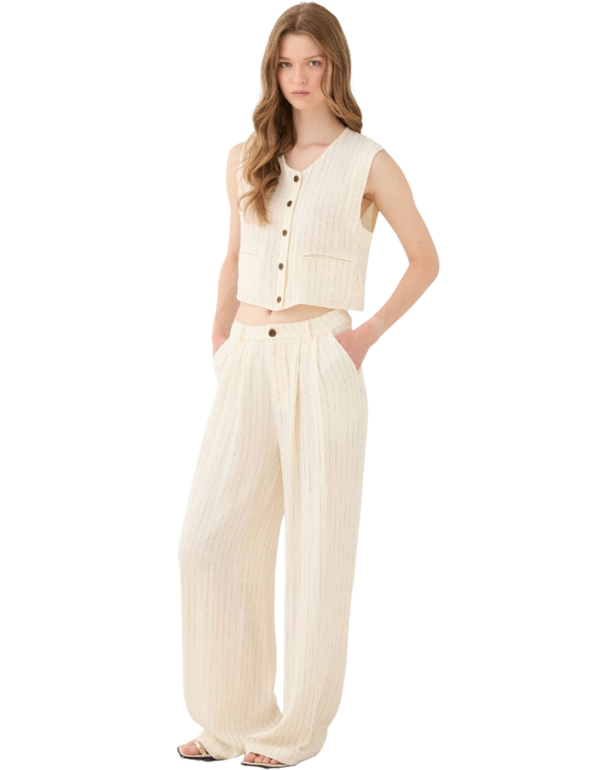 Παντελόνα wide-leg με λεπτές ρίγες