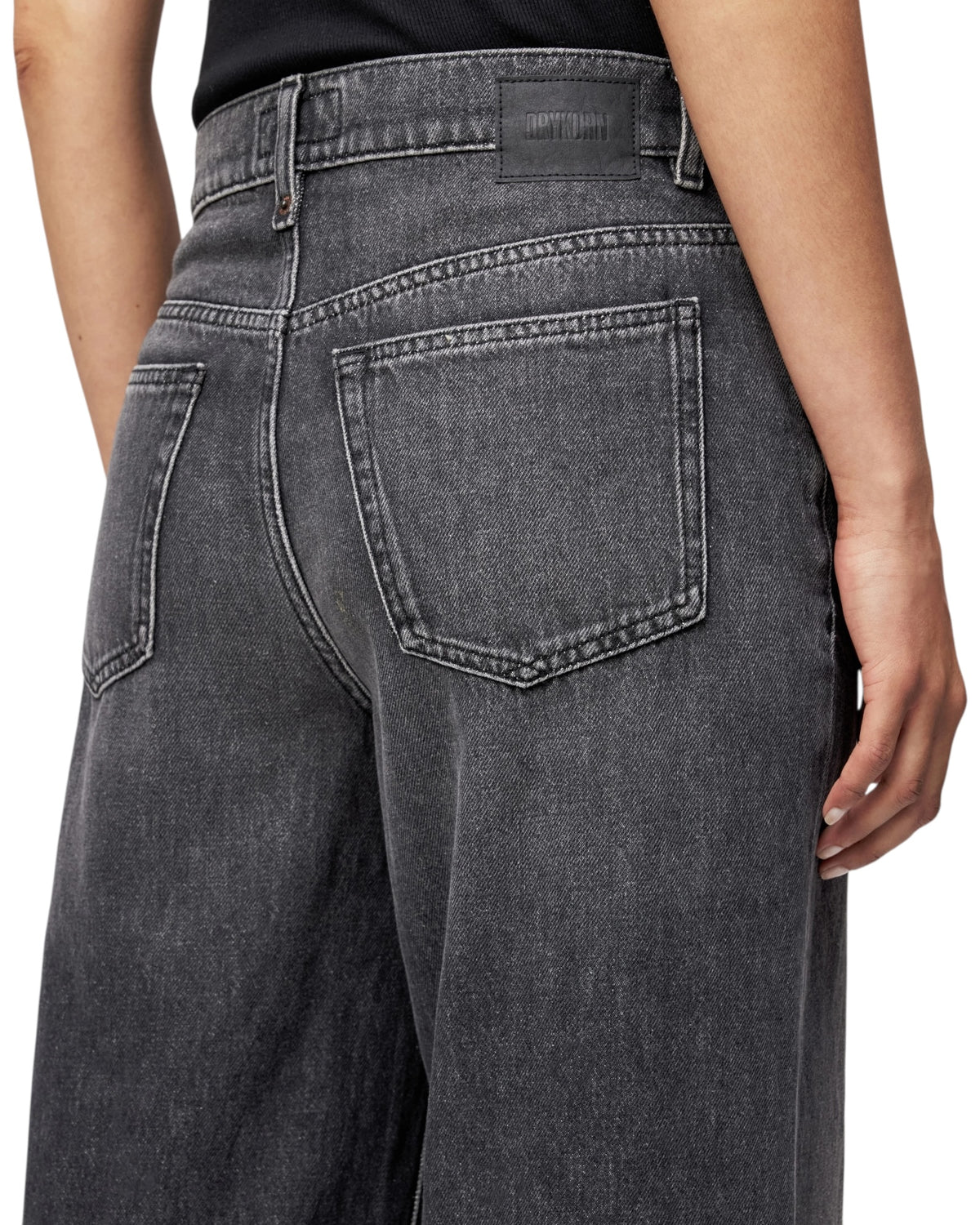 Mid-waist jeans σε γκρι denim FLUNG