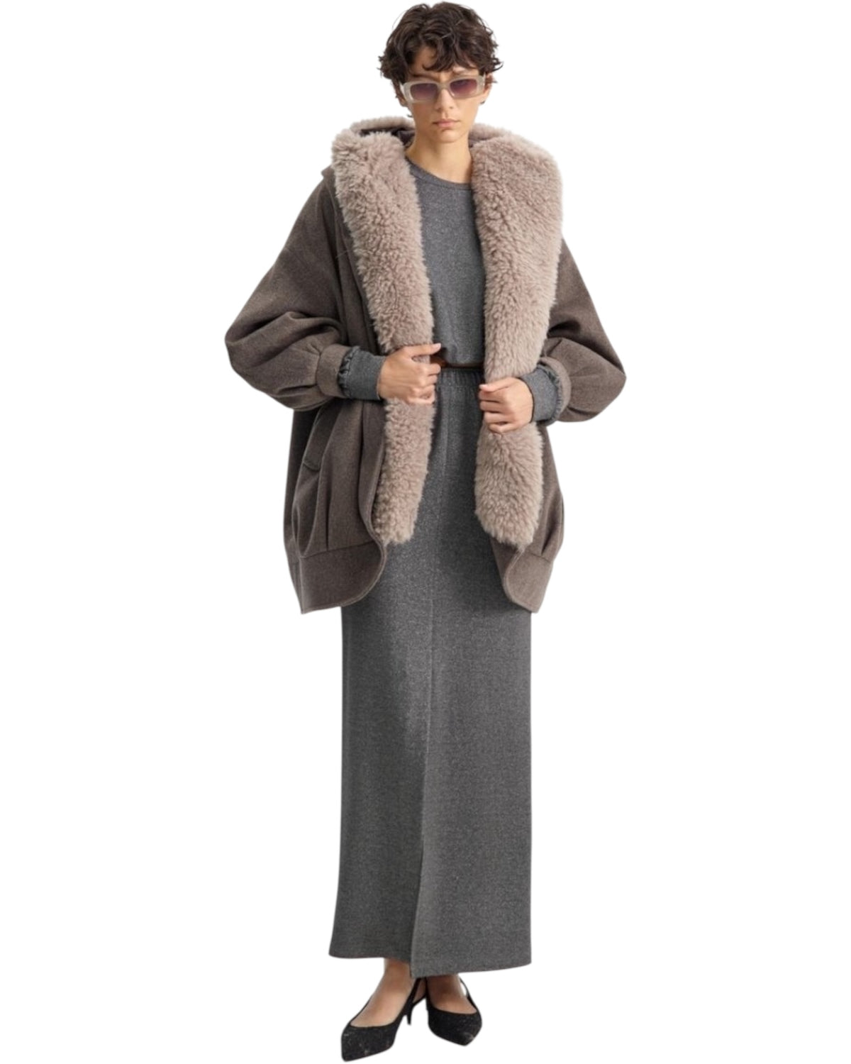 Μακρύ μπουφάν με κουκούλα