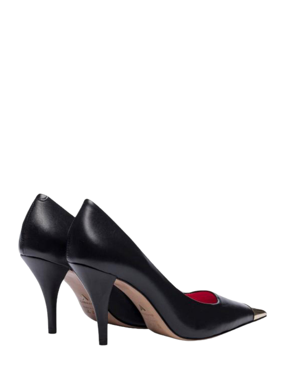 Γόβες με χρυσή λεπτομέρεια